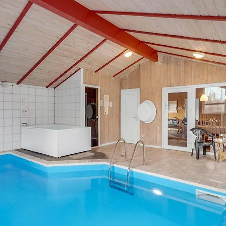4 Bedroom Lovely In * Oksbøl
