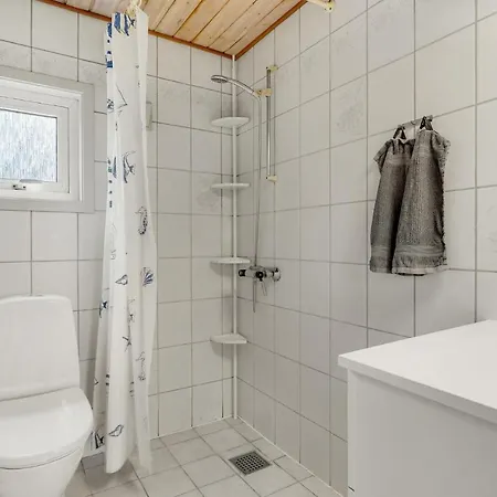 4 Bedroom Lovely In * Oksbøl