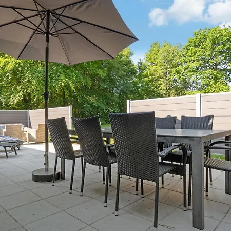 Ferienhaus 4 Bedroom Lovely In
