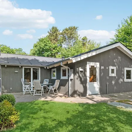 Ferienhaus 4 Bedroom Lovely In Oksbøl